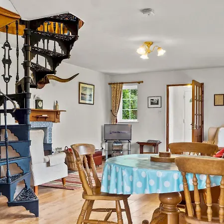 The Old Telephone Exchange - Pass The Keys Prázdninový dům